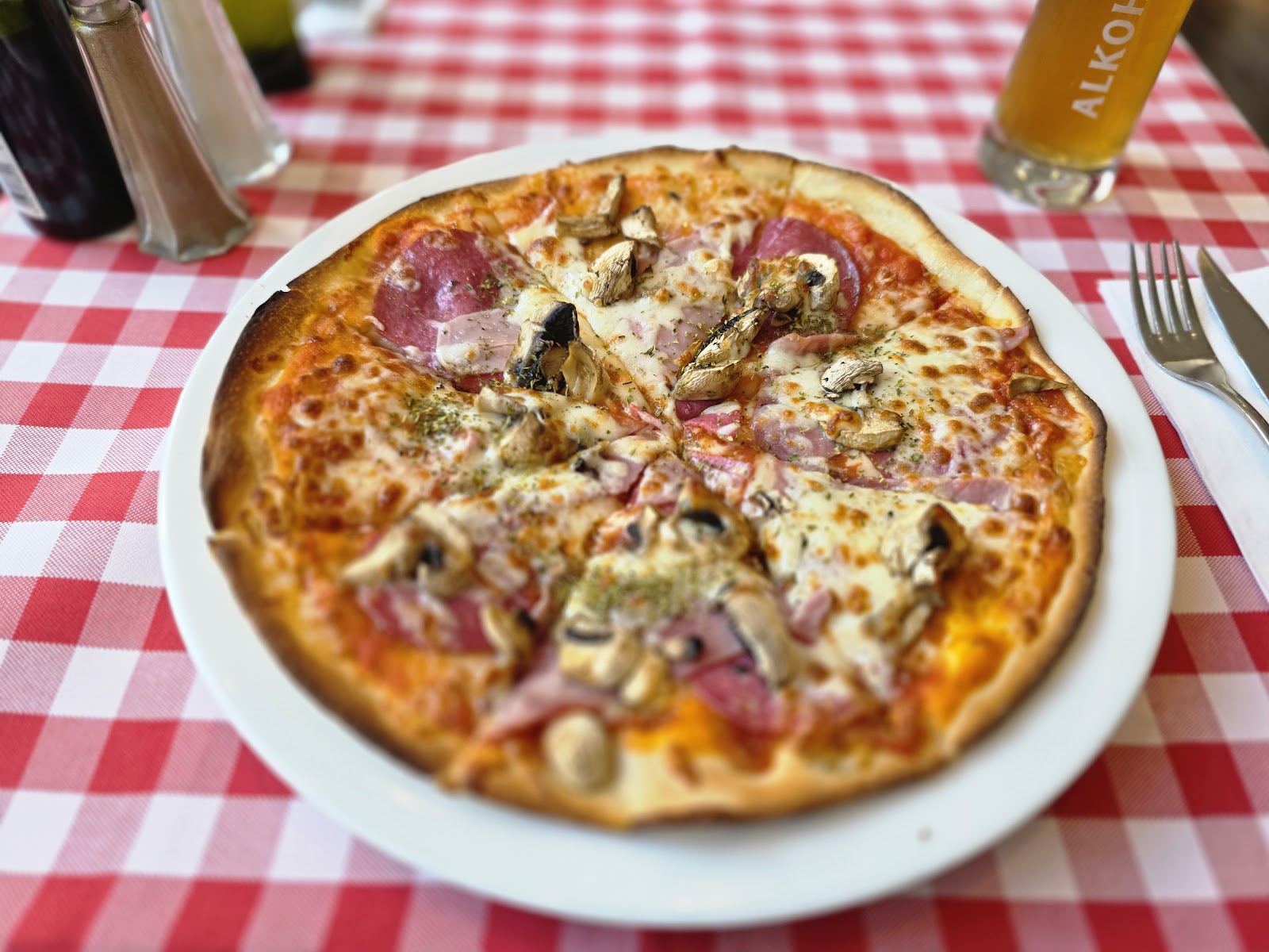 Al Lido | Restaurant & Pizzeria Hamburg Hafencity Foto 3