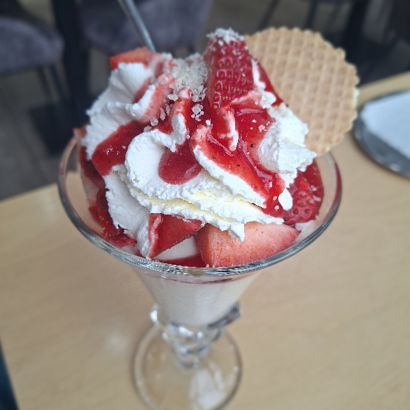Bacio Eiscafé & Pizzeria Foto 2