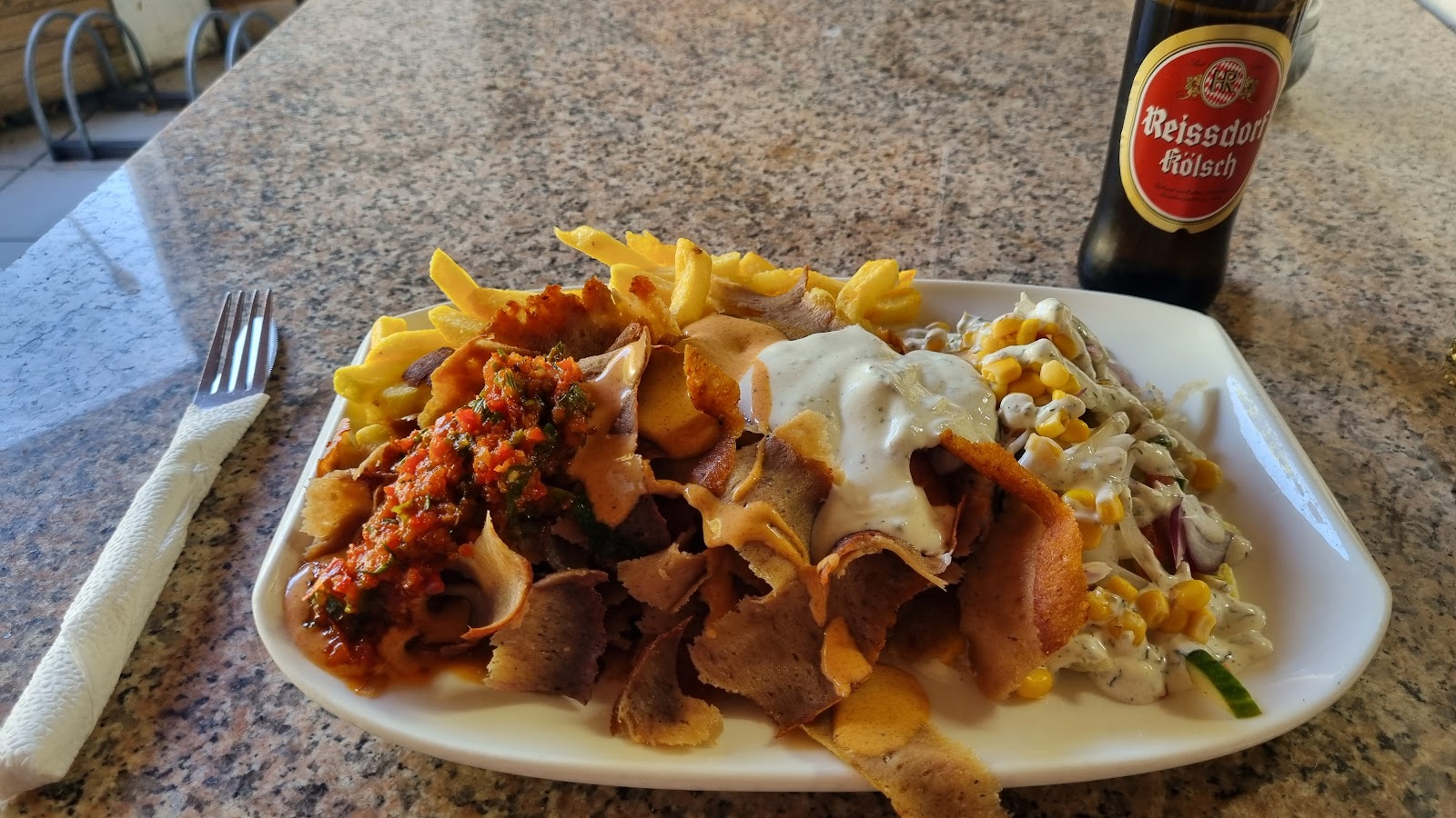 Carl-Schurz-Grill Döner und Pizzeria Foto 2