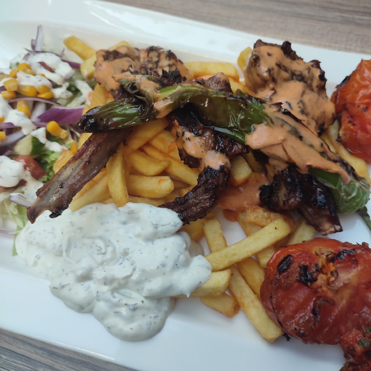 Carl-Schurz-Grill Döner und Pizzeria Foto 3