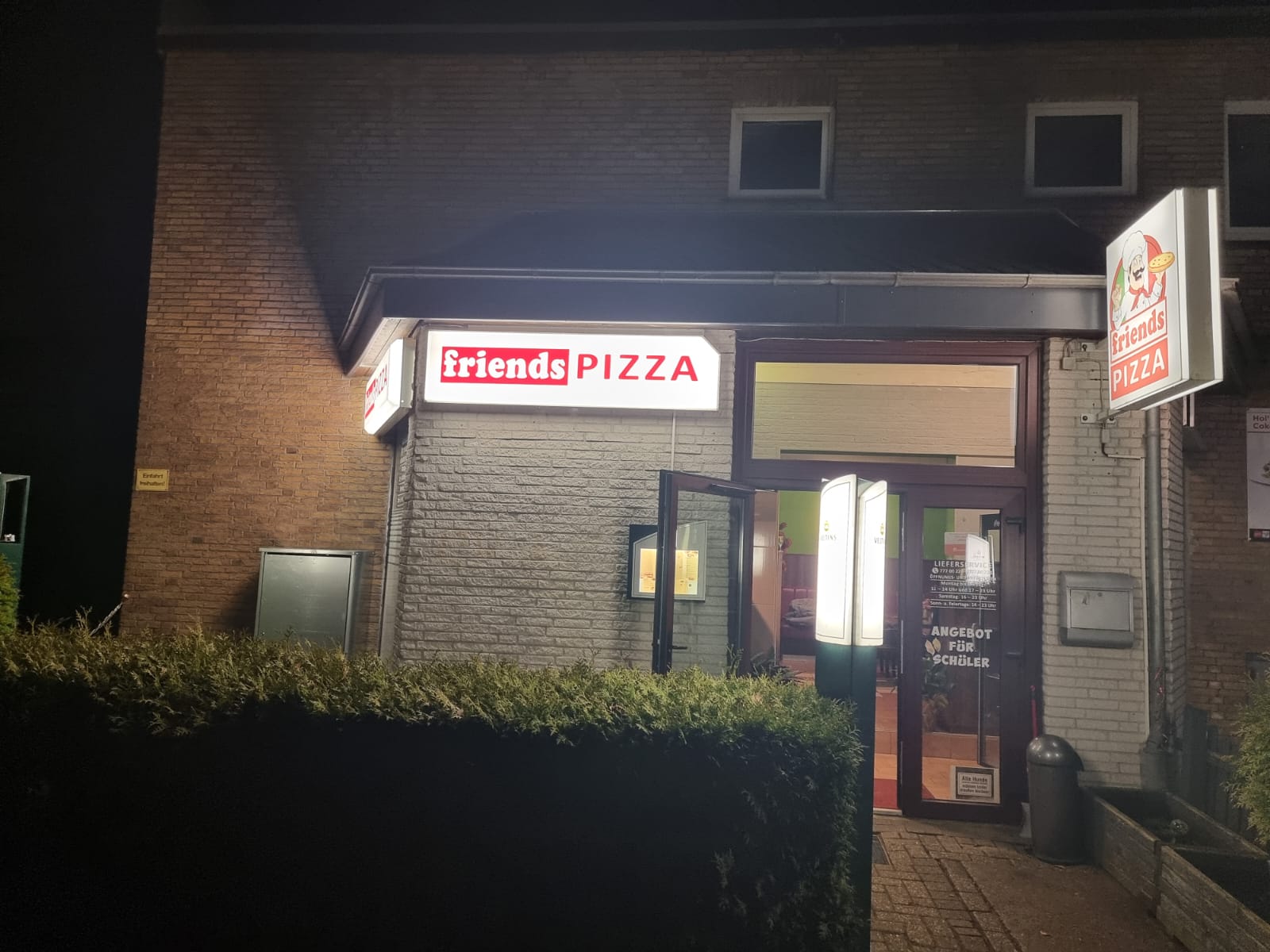 Friends Pizza