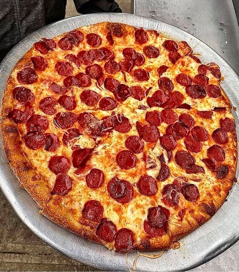 Giovannis Pizza Foto 1