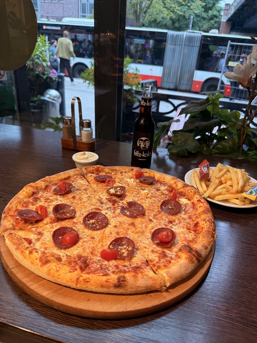 JASINO Pizza Pasta Burger Foto 2