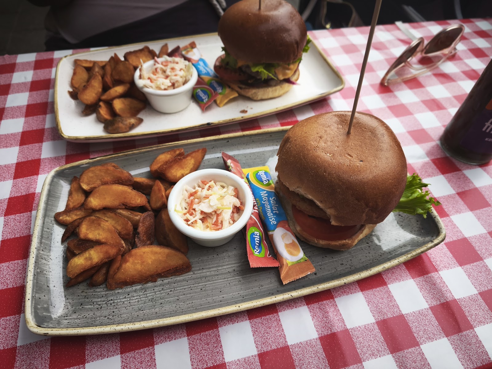 JASINO Pizza Pasta Burger Foto 3