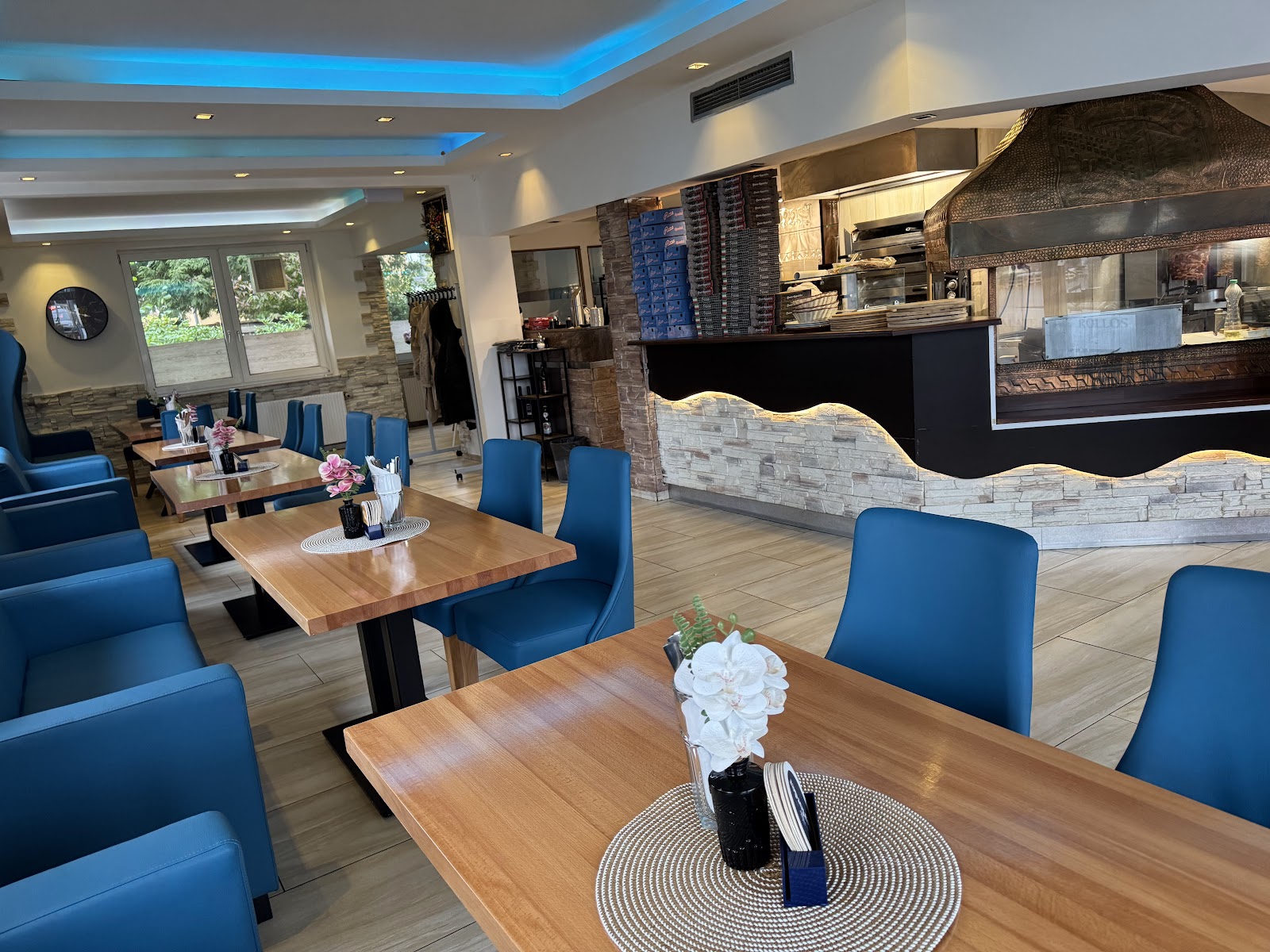 Kavanis Grill Bielefeld | Gyros & Pizza Lieferservice 🍕🥙 Foto 3