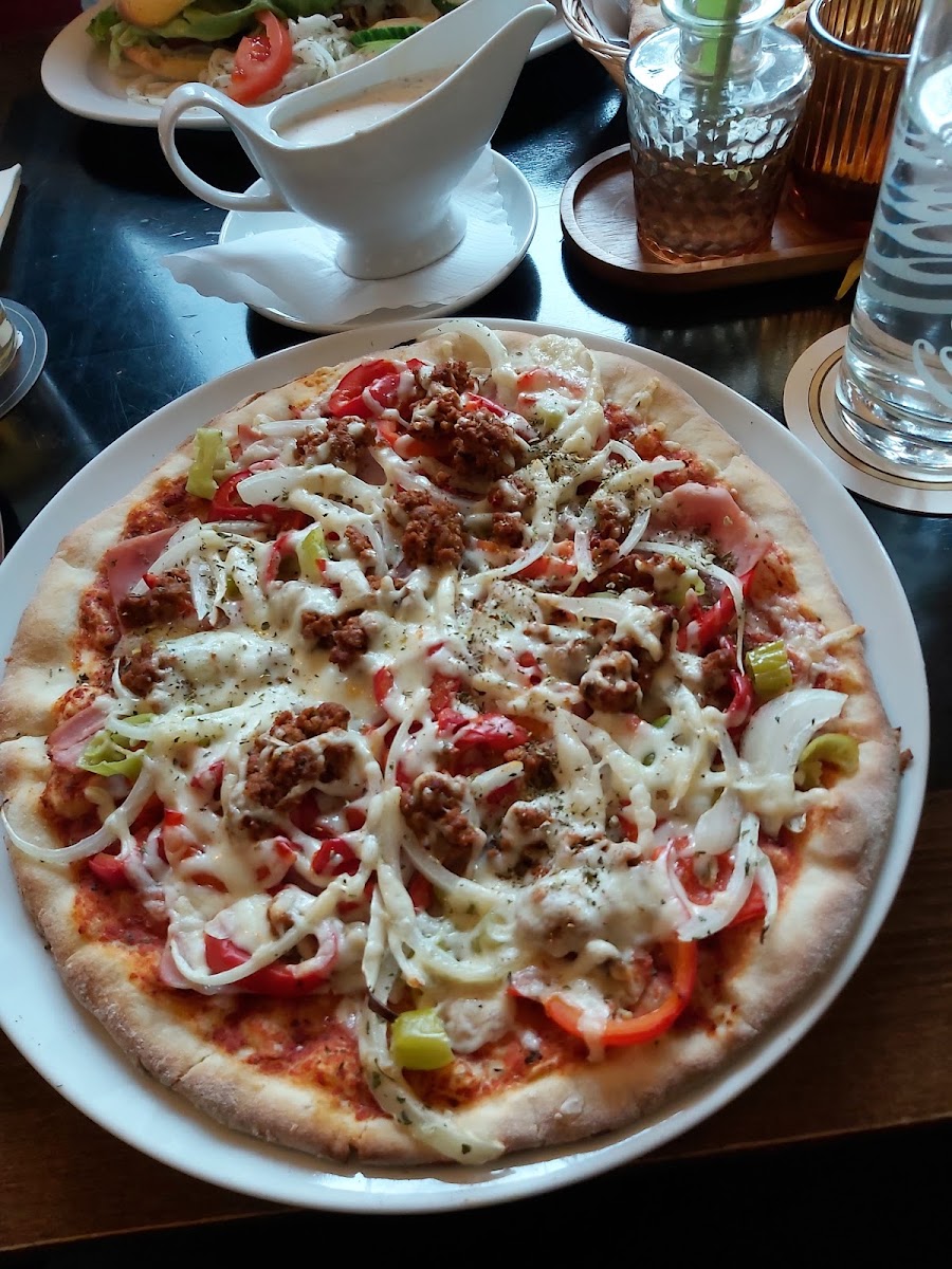 Pavillon | Restaurant • Pizzeria Foto 3