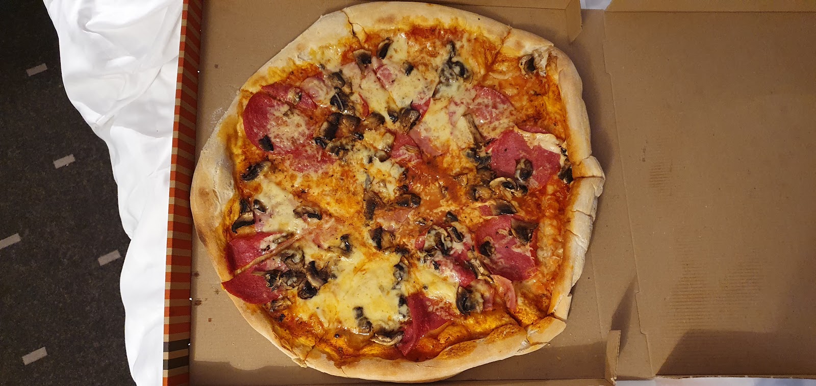 Pizza Torino Foto 3