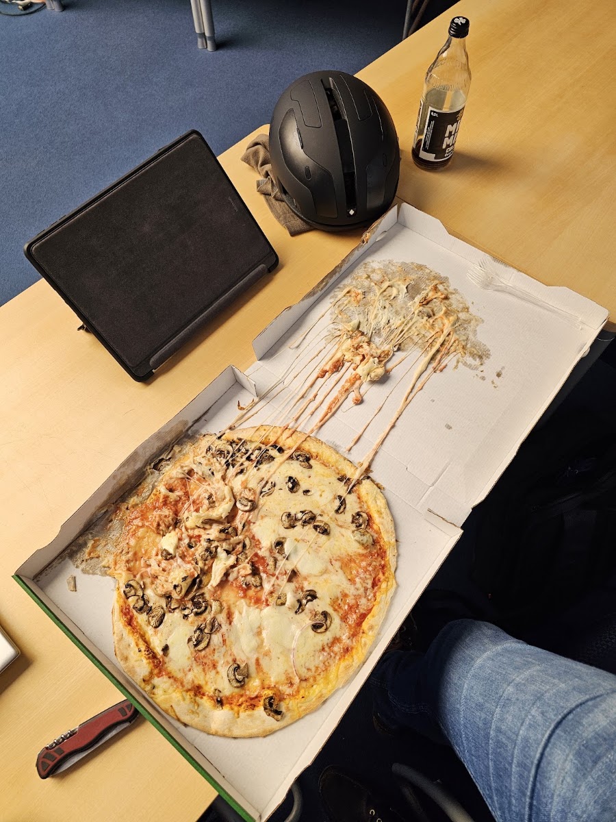 Pizza World Foto 3