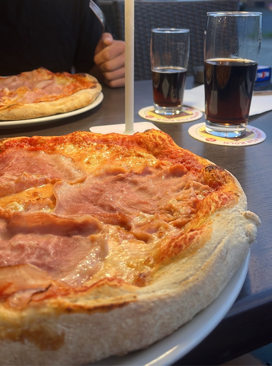 Pizzeria Italia Foto 2