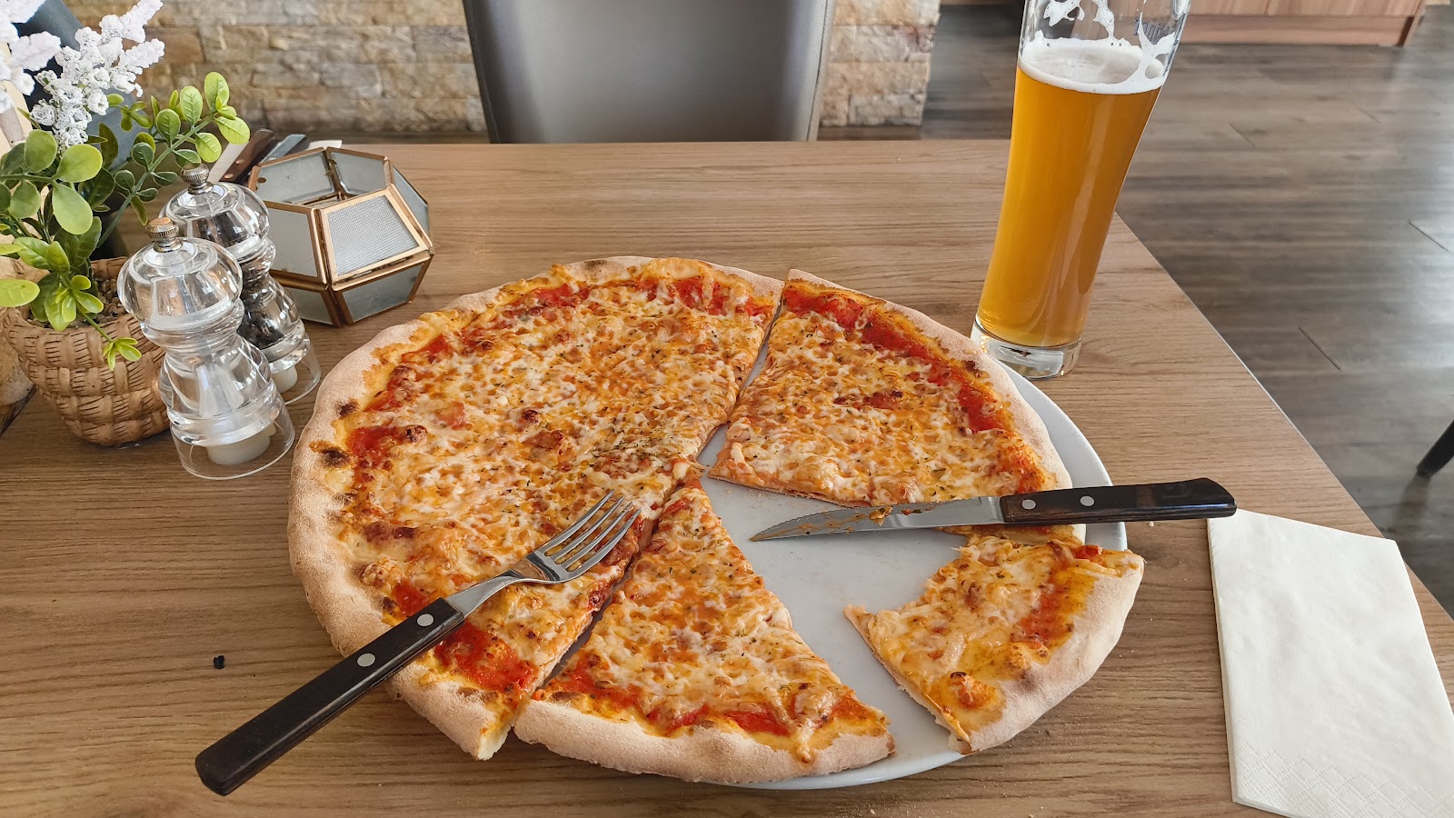 Pizzeria Raffaello Foto 2