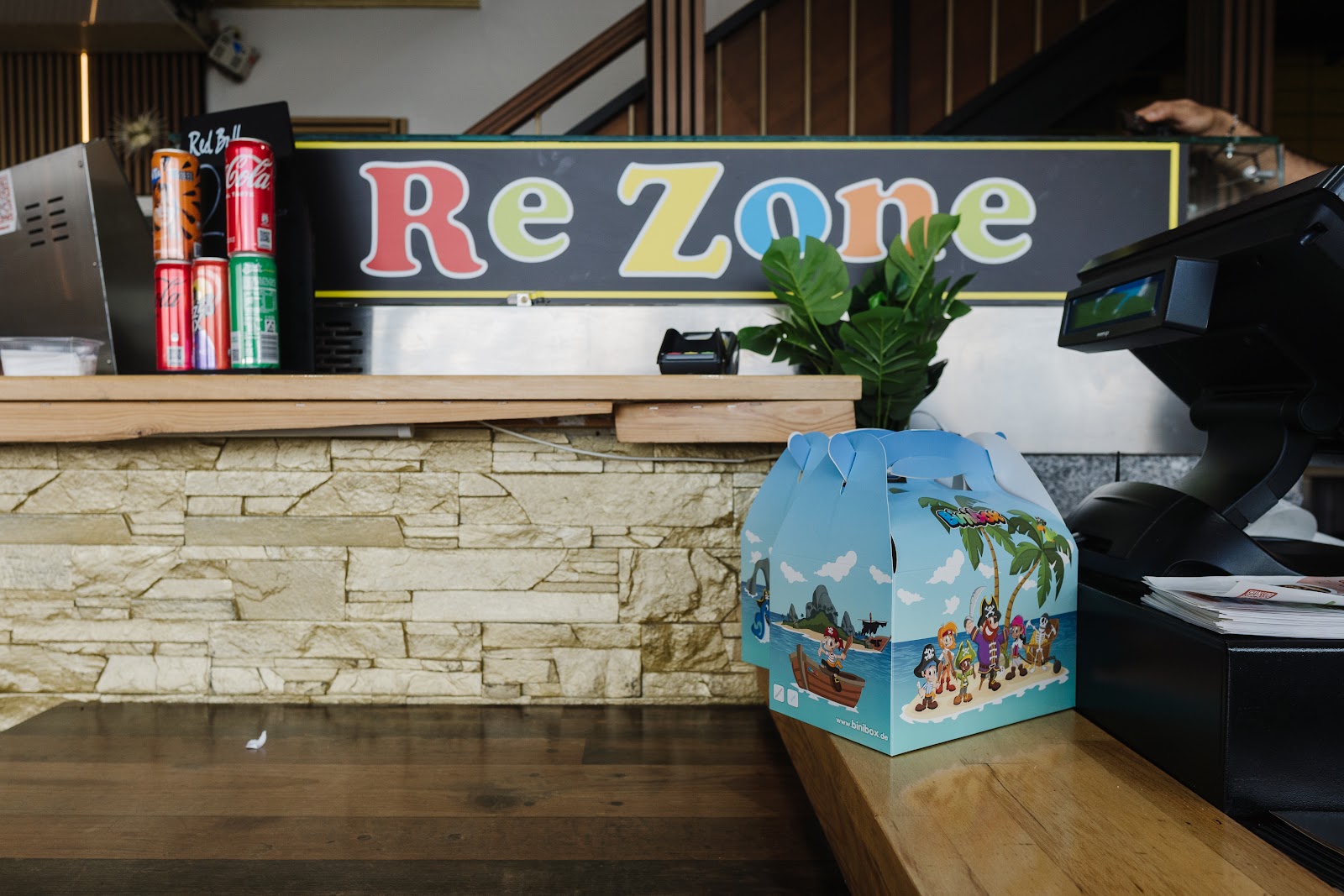 Re Zone Pizzeria Foto 3