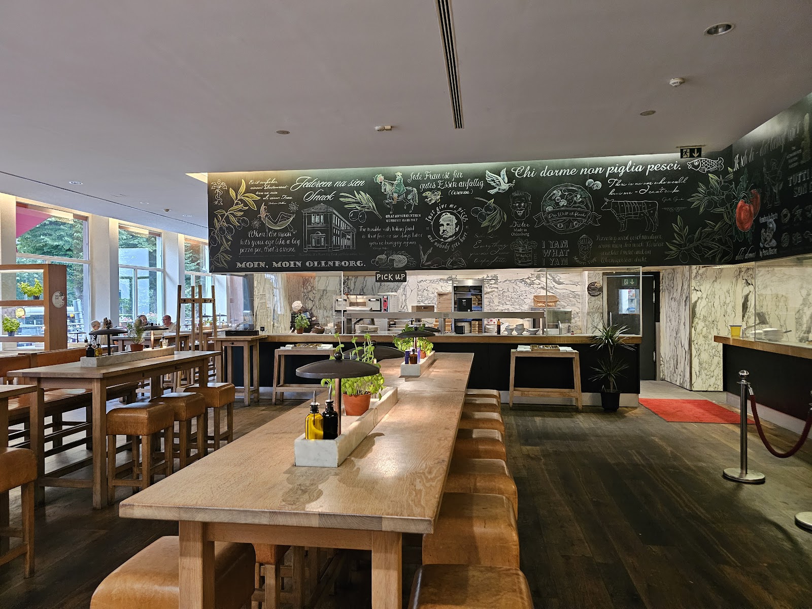 VAPIANO Oldenburg Kasinoplatz Foto 3