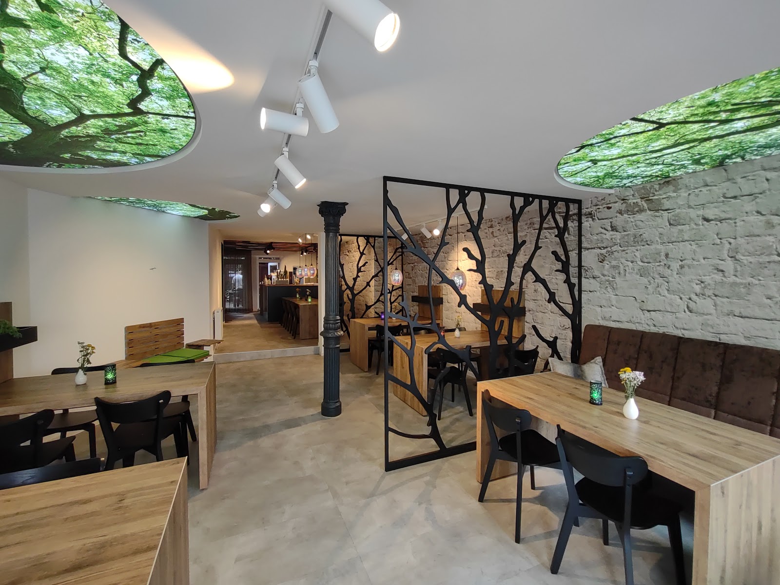 Via Grande Ristorante & Pizzabar