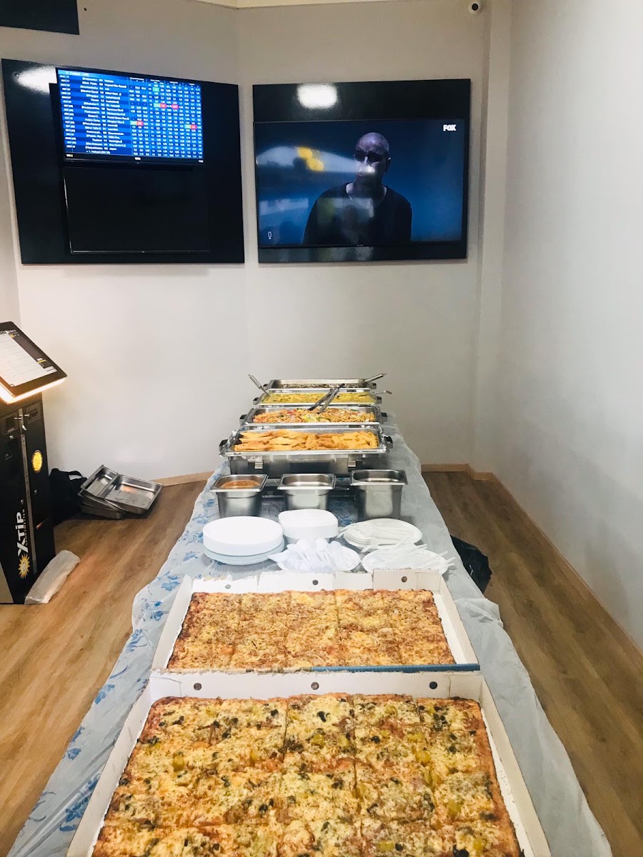Wok me - Pizza Pizza Bielefeld Foto 3