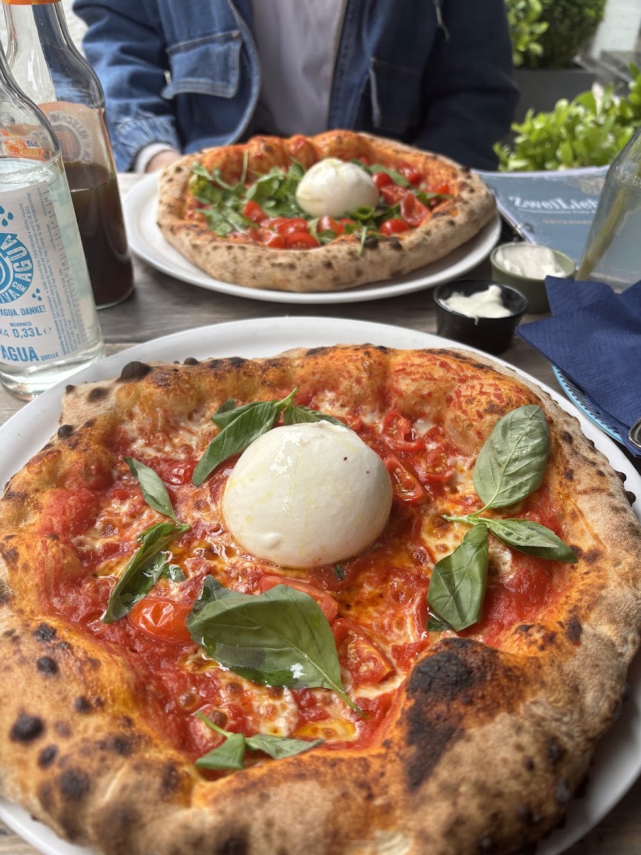 ZweiLieben - Neapolitanische Pizza und Craft Beer Foto 2